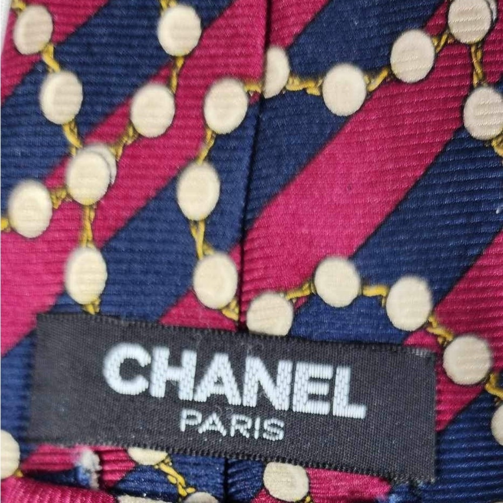 Vintage Pearl CHANEL Tie